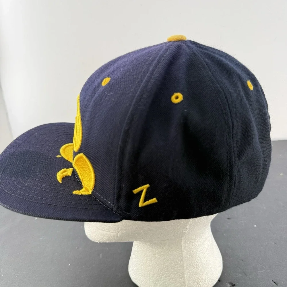 Zephyr Iowa Hawkeyes Oversized Logo Snapback Hat Black Gold NCAA Cap OSFM